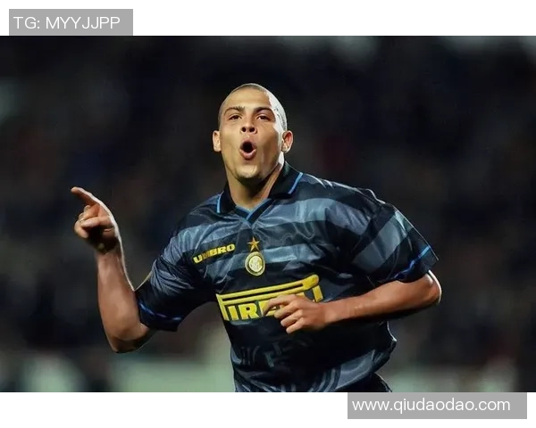 足球巨星华丽过人瞬间展现极致技术震撼全场